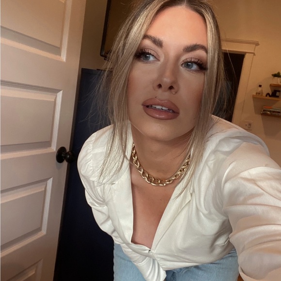 Cropped Wrap Blouse - Picture 8 of 10